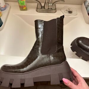 Circus by Sam Edelman Brown Ankle Boots with Chunky Platform Sole